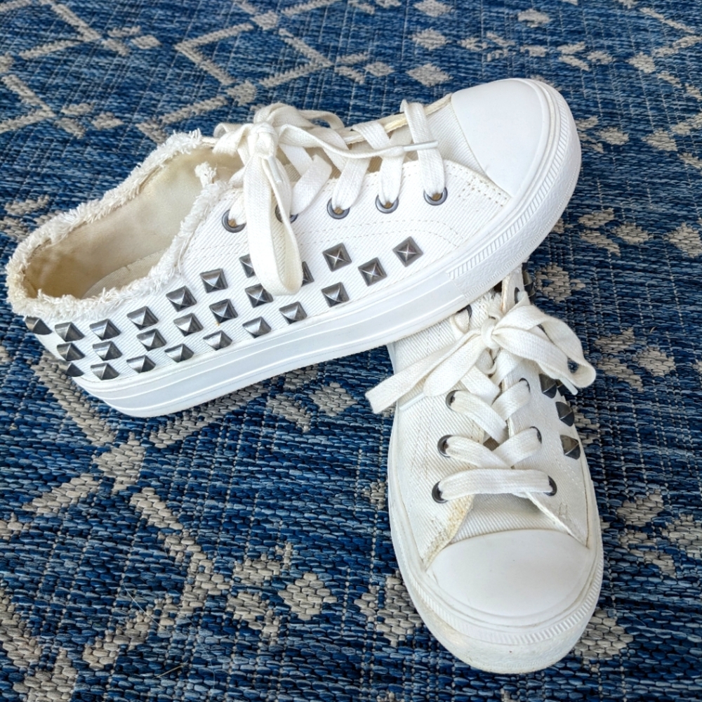 Steve Madden studded shoes